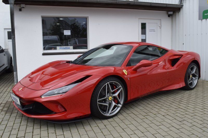 Rot Gebraucht 2021 Ferrari F8 Coupé | 264.990 € - Bild 1/4
