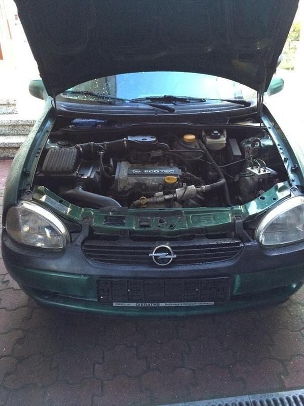 Gebraucht Opel Corsa 55 PS (40 kW) 1999 Grün Kleinwagen