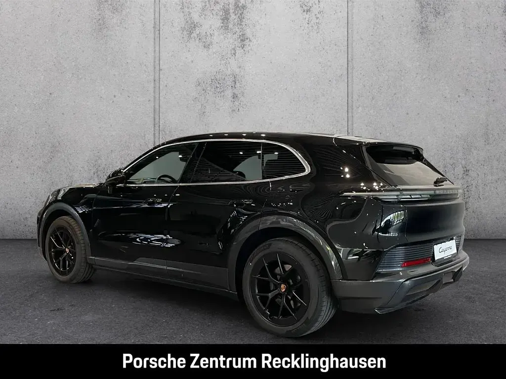 Gebraucht Porsche Cayenne Electric 325 kW (442 PS) 2026 Schwarz SUV