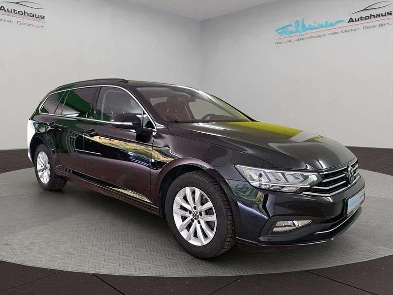 Gebraucht VW Passat Business 150 PS (110 kW) 2024 Deep black perleffekt (schwarz), perleffekt Kombi