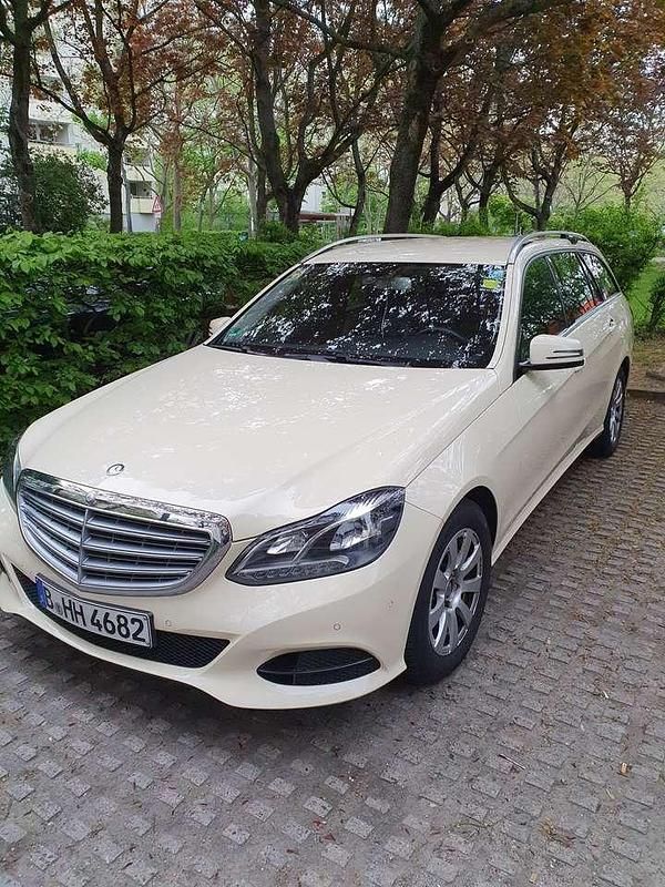 Gebraucht Mercedes E200 136 PS (100 kW) 2014 Gelb Kombi