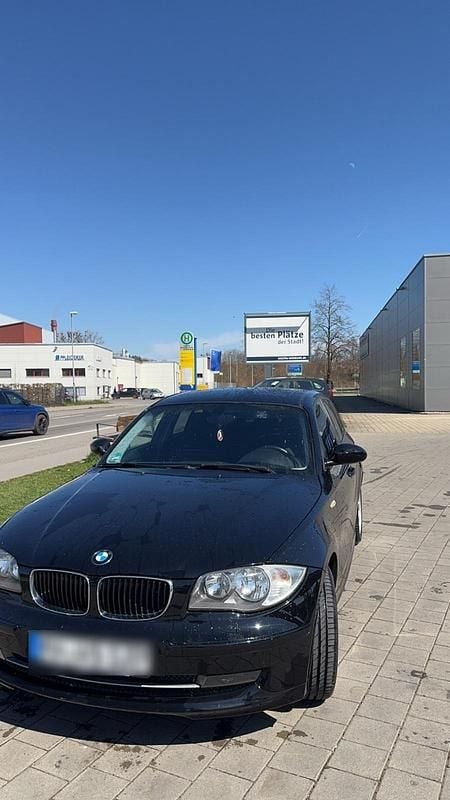 Schwarz Gebraucht 2007 BMW 116 Kleinwagen | 2.600 € (Guter Preis) - Bild 1/4