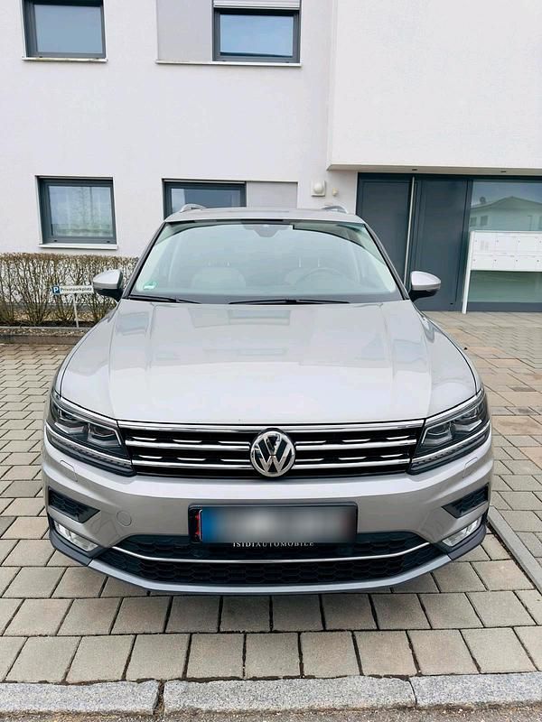 Gebraucht VW Tiguan Highline 190 PS (139 kW) 2016 Grau SUV
