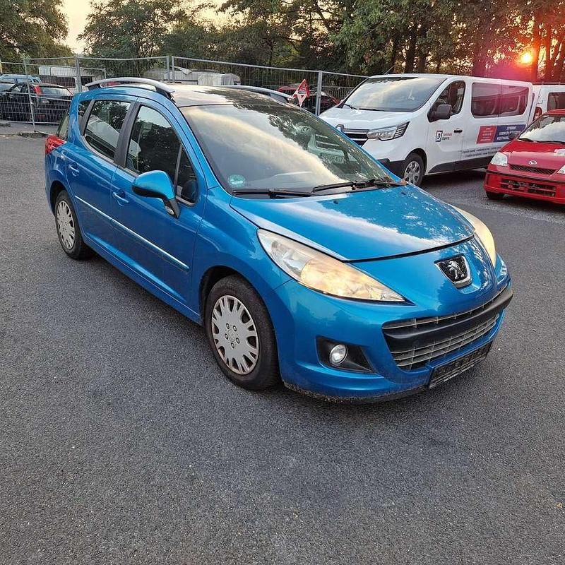 Gebraucht Peugeot 207 Premium 95 PS (69 kW) 2012 Kombi