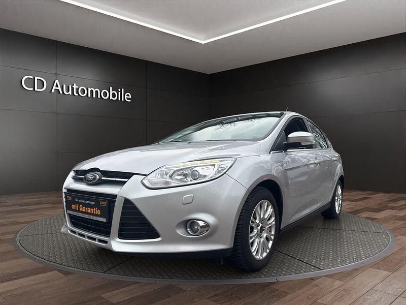 Gebraucht Ford Focus Titanium 125 PS (91 kW) 2013 Silber Limousine