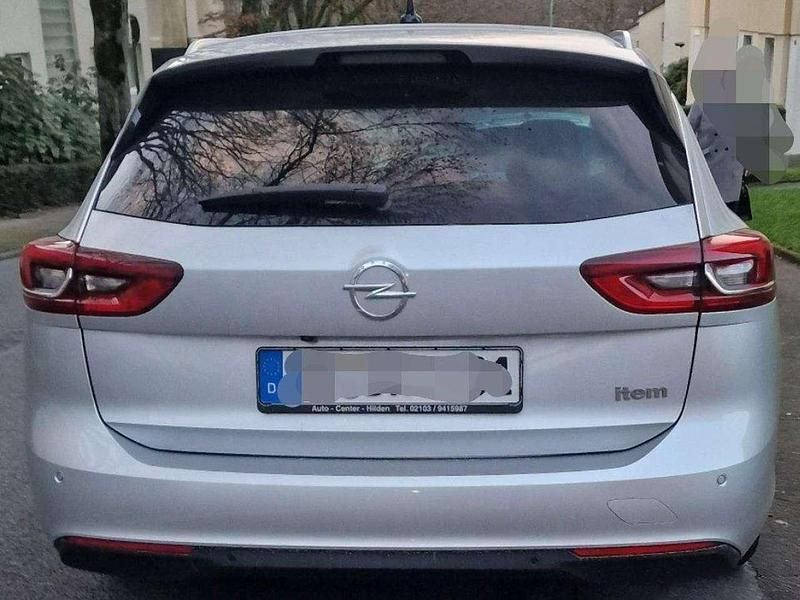 Gebraucht Opel Insignia Business Innovation 165 PS (121 kW) 2020 Argon silber/ice silver (m2) Kombi