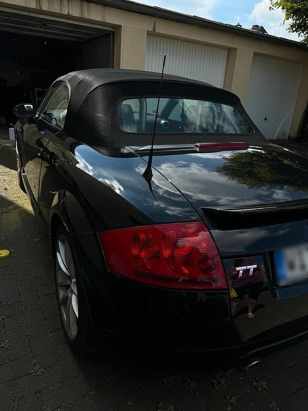 Gebraucht Audi TT Roadster 163 PS (119 kW) 2006 Schwarz Cabrio
