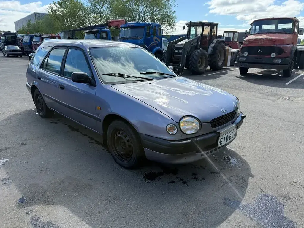 Gebraucht Toyota Corolla 110 PS (80 kW) 1998 Grau Kombi