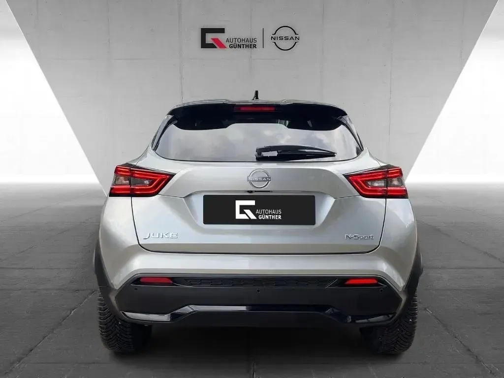 Gebraucht Nissan Juke 114 PS (83 kW) 2025 Silver/black SUV