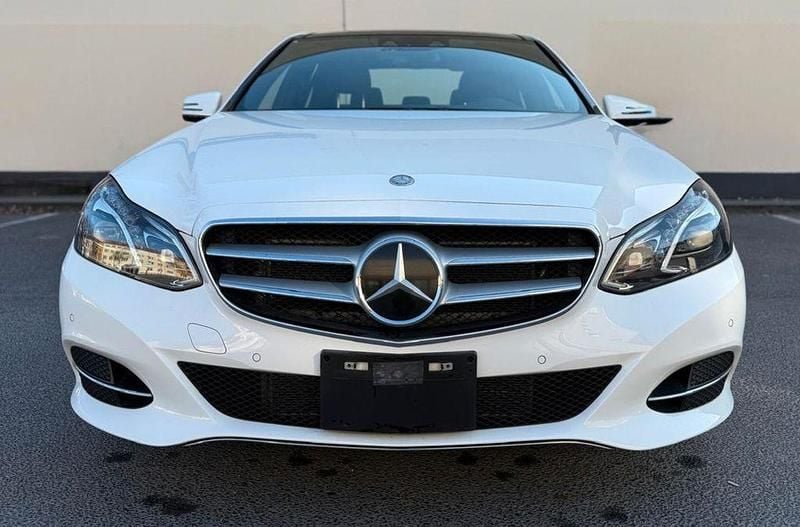 Gebraucht Mercedes E400 Avantgarde 333 PS (244 kW) 2014 Weiß Limousine