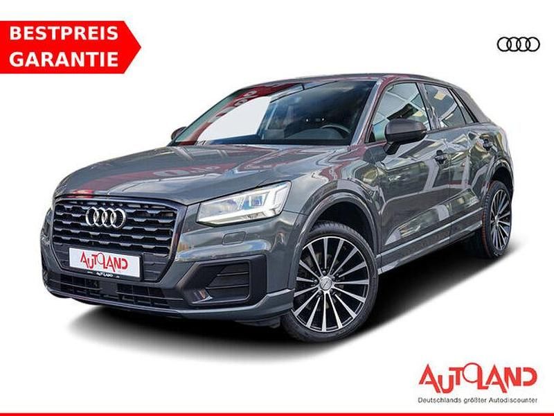 Grau Gebraucht 2017 Audi Q2 Sport SUV | 17.500 € (Fairer Preis) - Bild 1/4