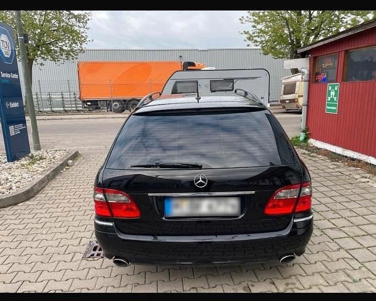 Usado Mercedes E320 224 HP (164 kW) 2009 Preto Carrinha