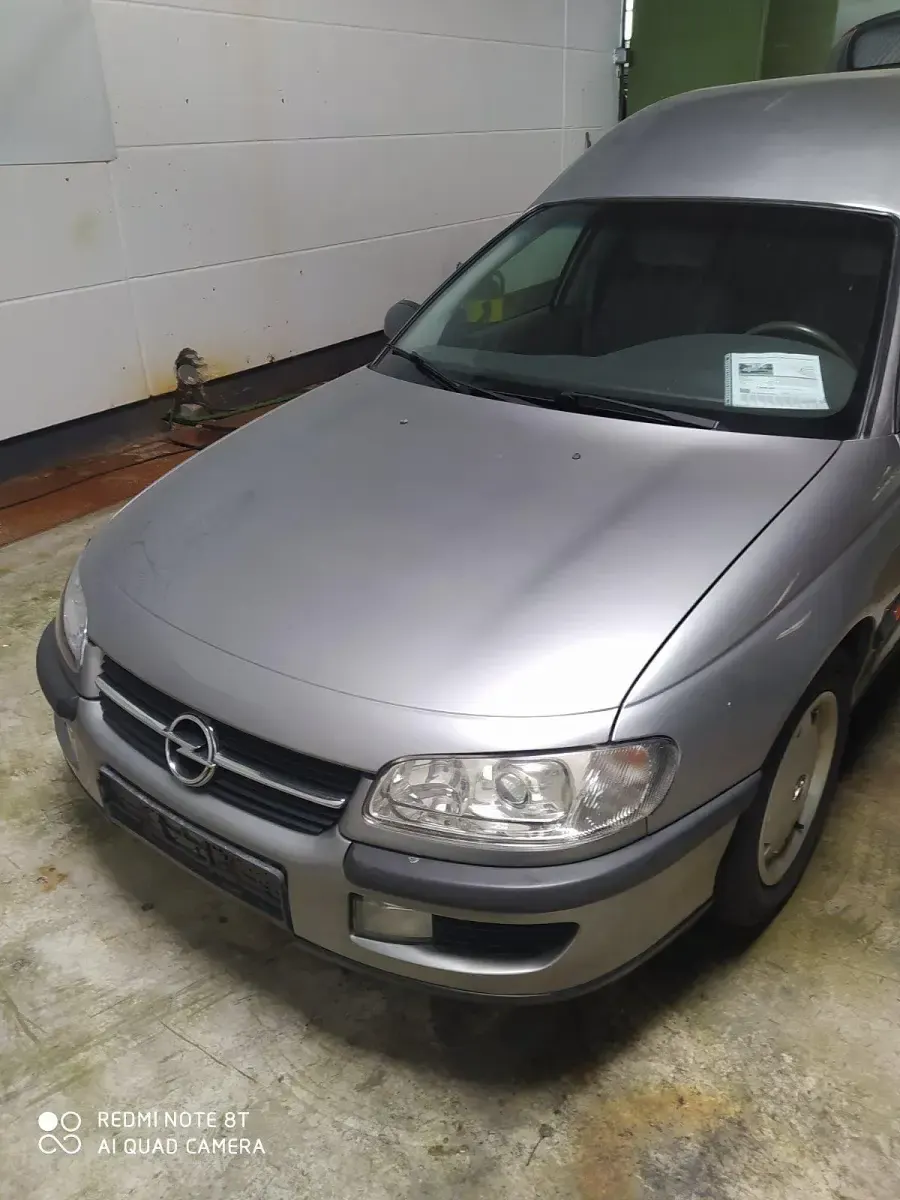 Gebraucht Opel Omega 136 PS (100 kW) 1999 Silber Kombi
