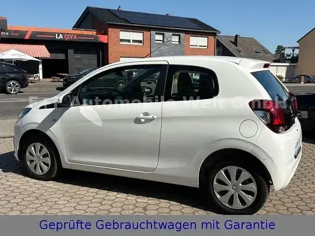 Gebraucht Peugeot 108 Active 72 PS (52 kW) 2020 Weiß Kleinwagen
