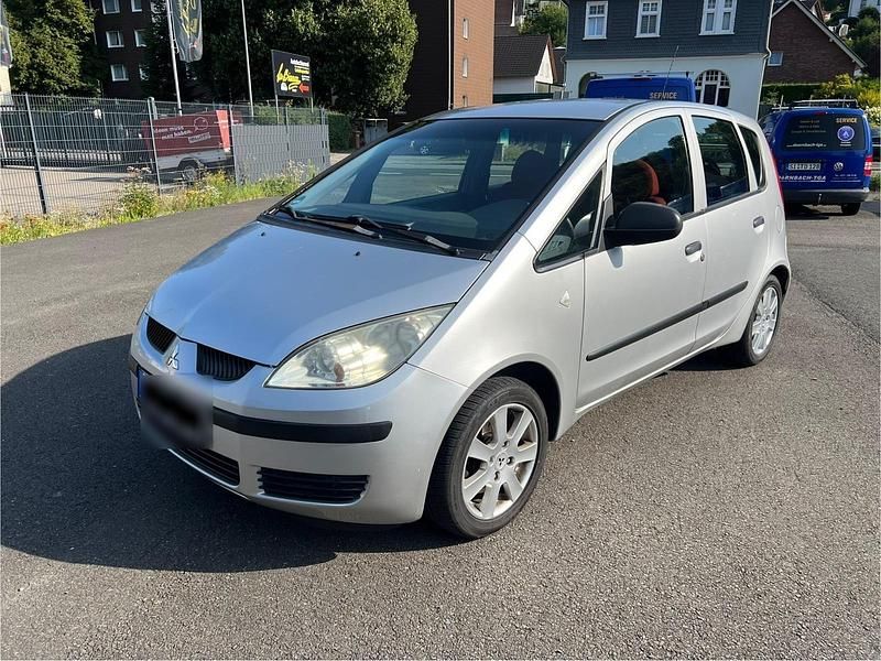 Silber Gebraucht 2005 Mitsubishi Colt Kleinwagen | 2.100 € (Fairer Preis) - Bild 1/4
