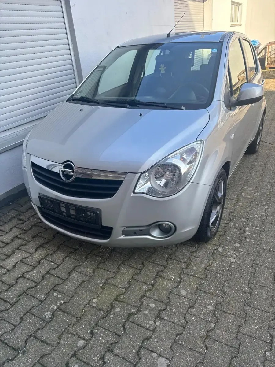 Gebraucht Opel Agila Edition 86 PS (63 kW) 2009 Grau Kleinwagen