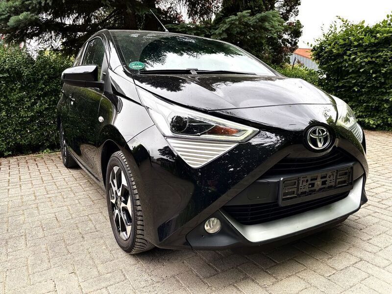 Schwarz Gebraucht 2020 Toyota Aygo Team Kleinwagen | 7.900 € (Guter Preis) - Bild 1/4