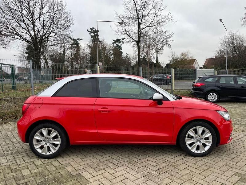 Gebraucht Audi A1 122 PS (89 kW) 2010 Rot Kleinwagen