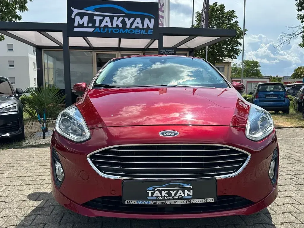 Gebraucht Ford Fiesta Titanium 101 PS (74 kW) 2018 Rot Kleinwagen