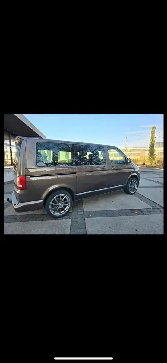 Używany VW T5 180 KM (132 kW) 2014 Brązowy Van
