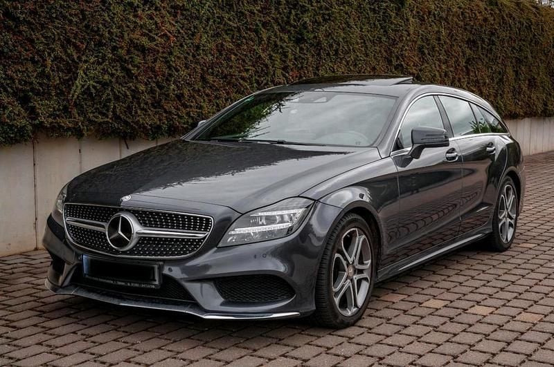 Grau Gebraucht 2014 Mercedes CLS350 Shooting Brake Kombi | 22.500 € (Teuer) - Bild 1/4