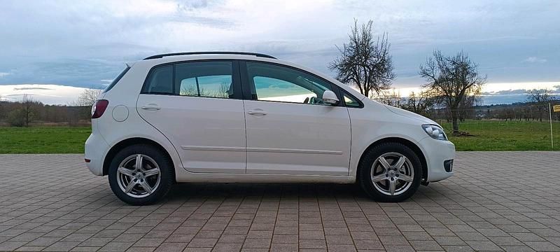 Gebraucht VW Golf VI Style 140 PS (102 kW) 2011 Weiß Kleinwagen