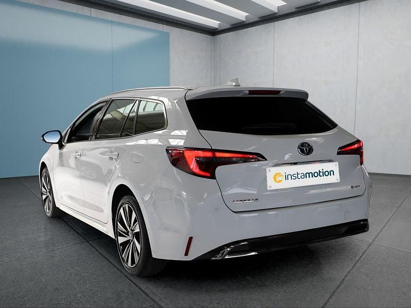 Gebraucht Toyota Corolla 197 PS (144 kW) 2025 Weiß Kombi