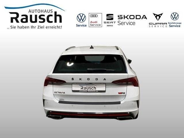 Gebraucht Skoda Octavia First Edition 245 PS (180 kW) 2022 Weiß Kombi