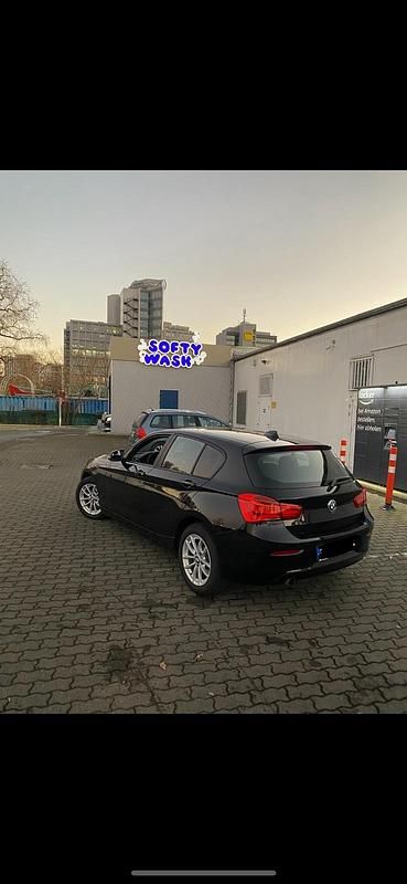 Gebraucht BMW 116 Advantage 109 PS (80 kW) 2017 Schwarz Kleinwagen