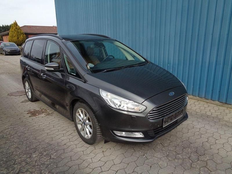 Gebraucht Ford Galaxy Trend 150 PS (110 kW) 2016 Grau Van / Kleinbus