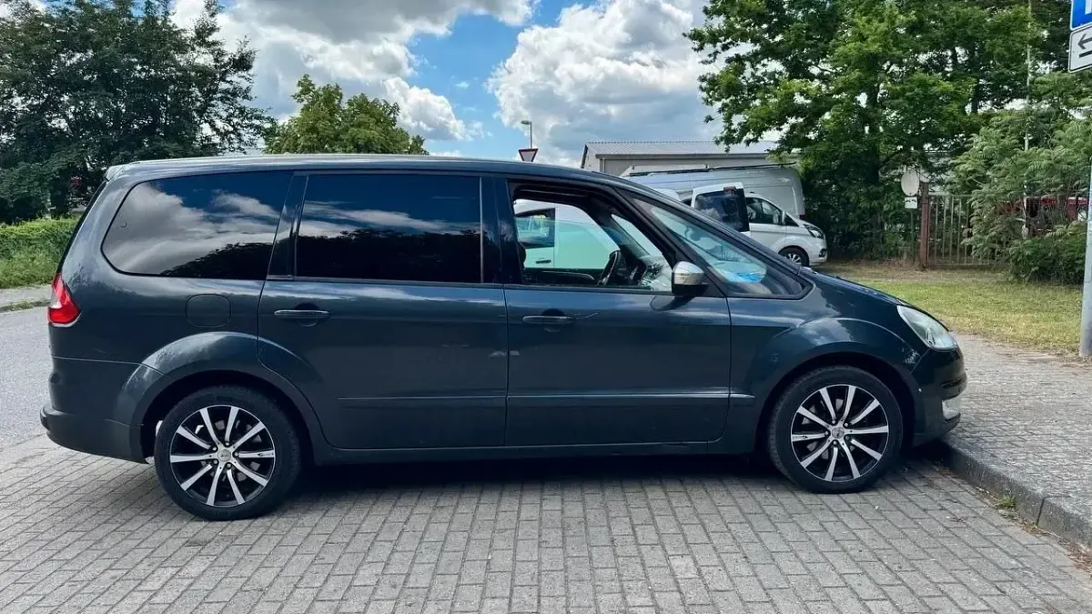 Gebraucht Ford Galaxy 140 PS (102 kW) 2005 Grau Van / Kleinbus