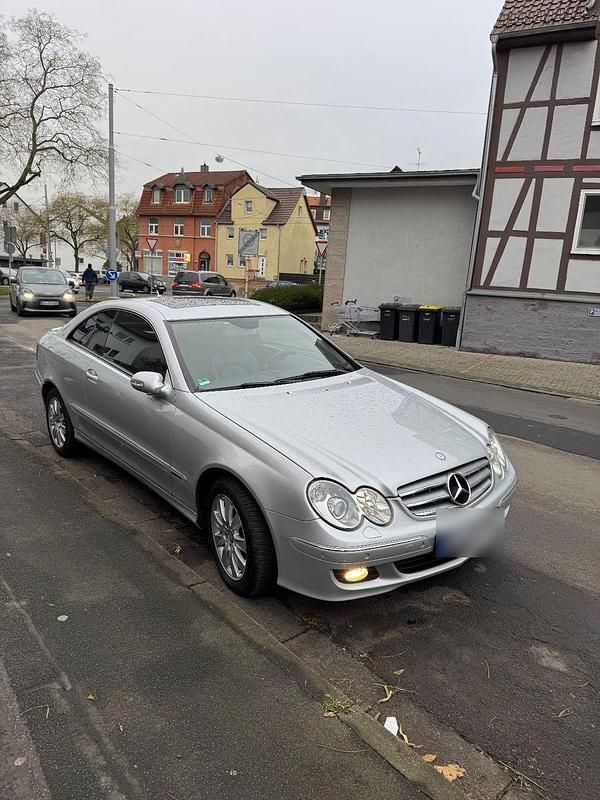 Gebraucht Mercedes CLK220 Elegance 150 PS (110 kW) 2009 Silber Coupé