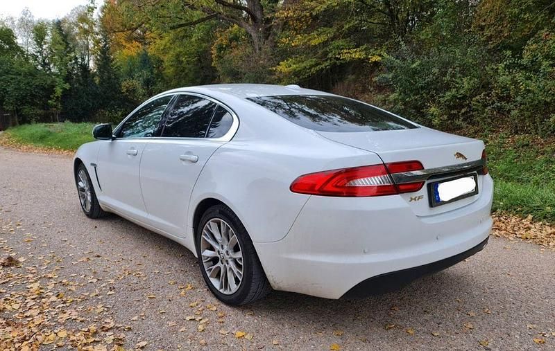 Second-hand Jaguar XF 190 CP (139 kW) 2012 Alb Berlinǎ
