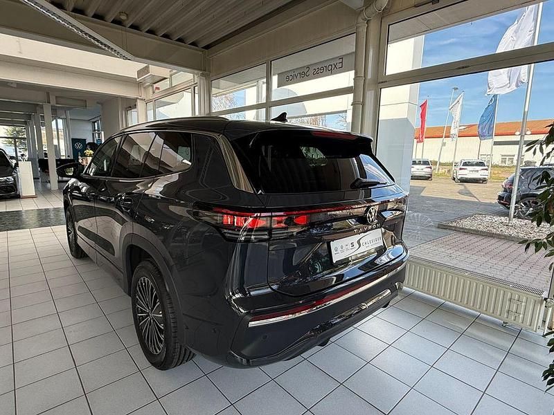 Neu VW Tayron Elegance 150 PS (110 kW) 2026 Grau SUV