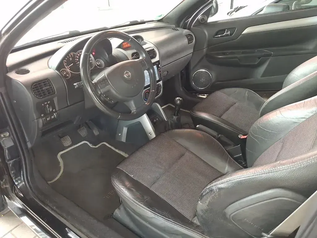 Gebraucht Opel Tigra Enjoy 90 PS (66 kW) 2005 Schwarz Cabrio