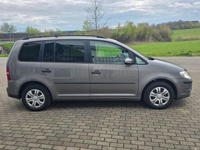 Gebraucht VW Touran Conceptline 102 PS (75 kW) 2009 Grau Van / Kleinbus
