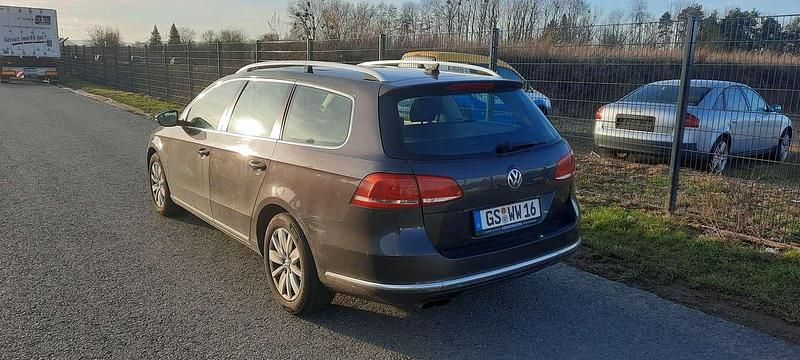 Gebraucht VW Passat Comfortline 140 PS (102 kW) 2011 Kombi