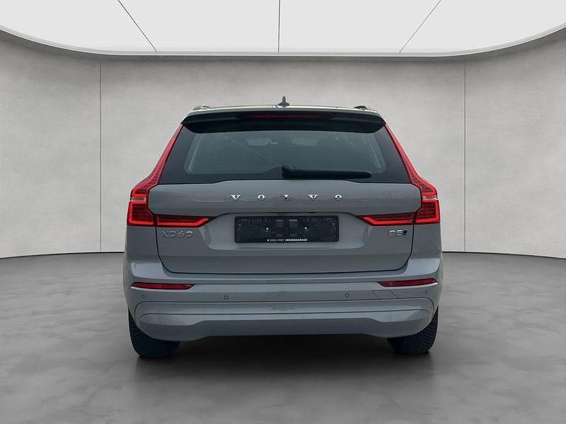 Gebraucht Volvo XC60 Core 250 PS (183 kW) 2024 Grau SUV