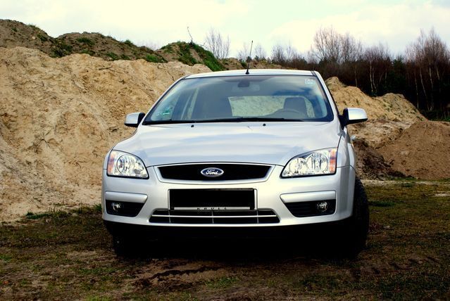 Gebraucht Ford Focus 101 PS (74 kW) 2007 Silber metallic Limousine