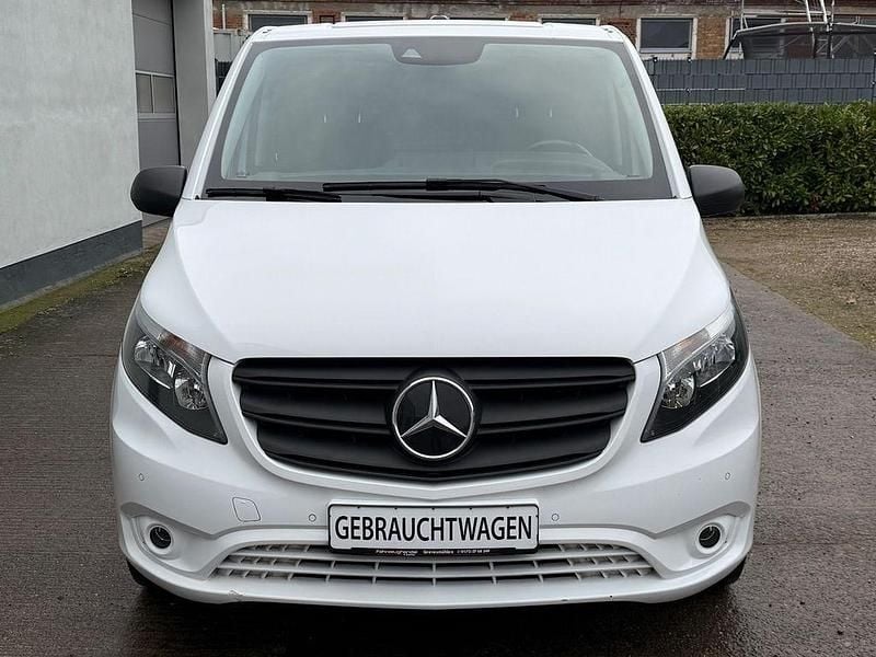 Gebraucht Mercedes Vito 163 PS (119 kW) 2022 Weiß Van