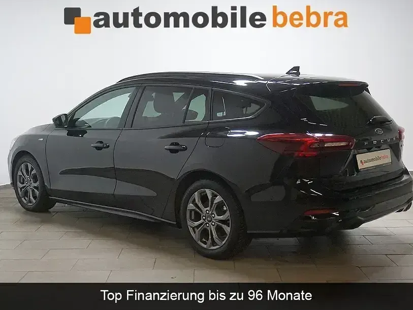 Usado Ford Focus ST-Line X 125 CV (91 kW) 2023 Negro Familiar