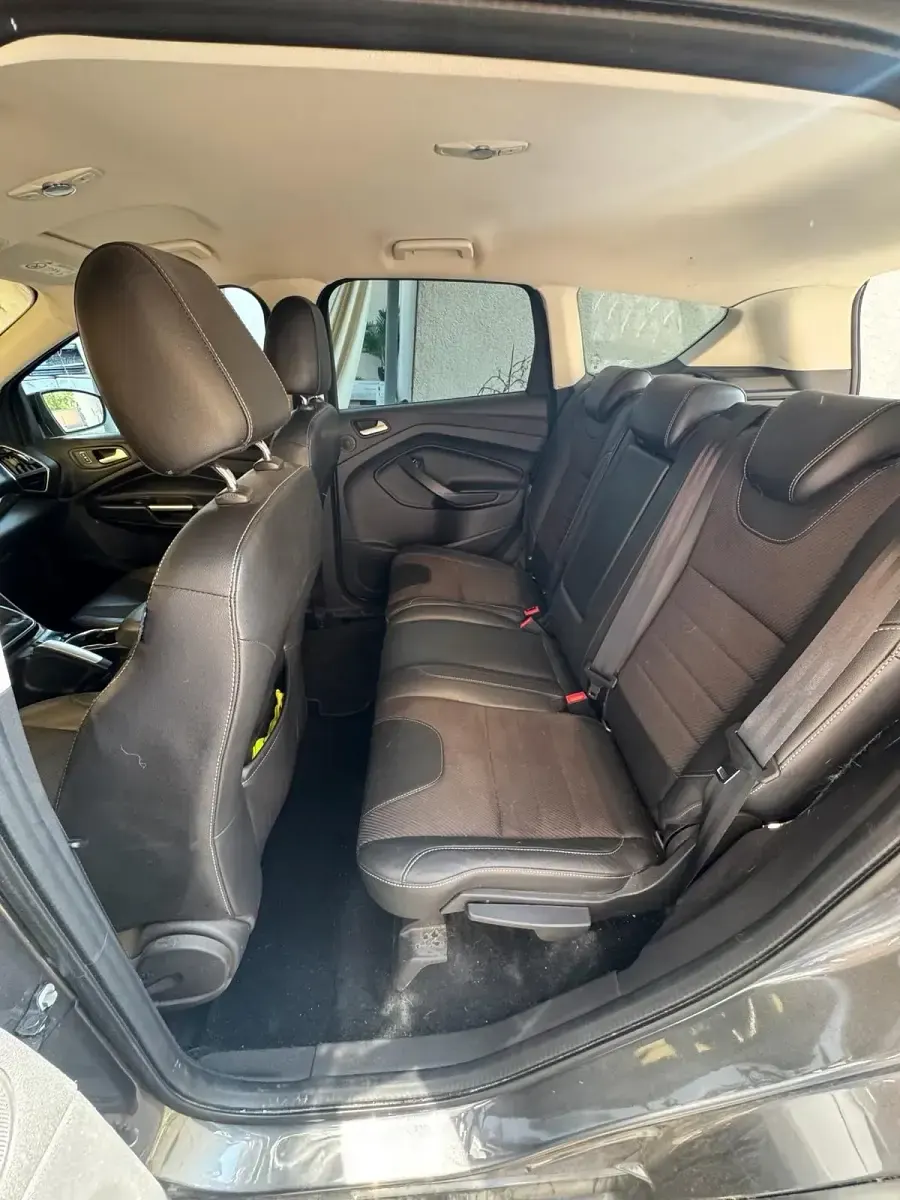 Gebraucht Ford Kuga 150 PS (110 kW) 2015 Grau SUV