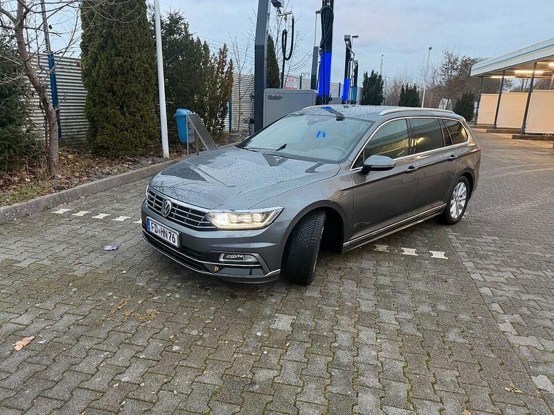 Gebraucht VW Passat 190 PS (139 kW) 2016 Grau Kombi
