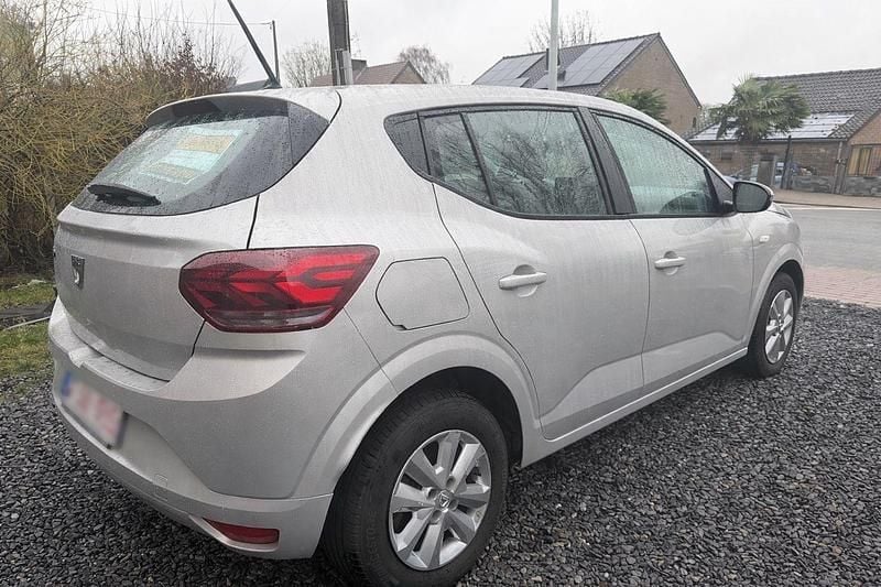 Gebraucht Dacia Sandero Expression 101 PS (74 kW) 2021 Silber Limousine