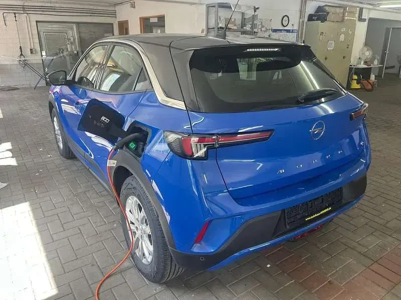 Gebraucht Opel Mokka-e Edition 100 kW (136 PS) 2022 Blau SUV