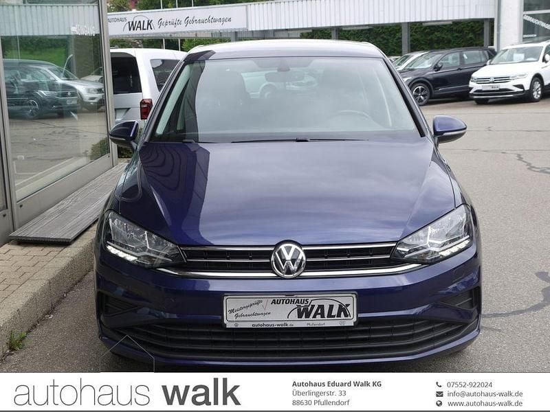 Blau Gebraucht 2020 VW Golf Sportsvan Trendline Van / Kleinbus | 13.980 € (Fairer Preis) - Bild 1/4
