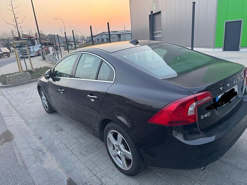 Gebraucht Volvo S60 Momentum 215 PS (158 kW) 2012 Schwarz Limousine