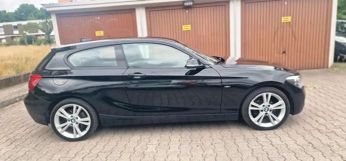 Gebraucht BMW 116 136 PS (100 kW) 2015 Schwarz Kleinwagen