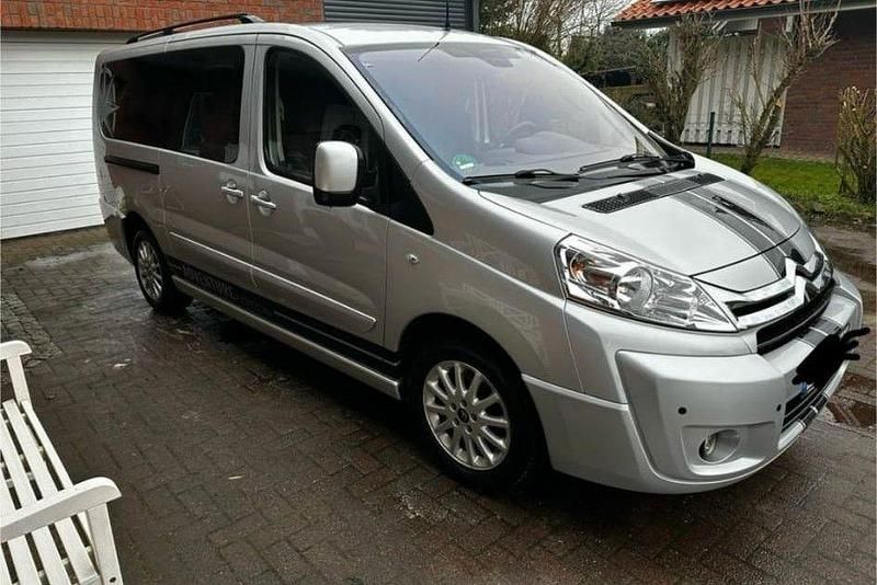 Second-hand Citroën Jumpy 163 CP (119 kW) 2015 Argintiu Monovolum