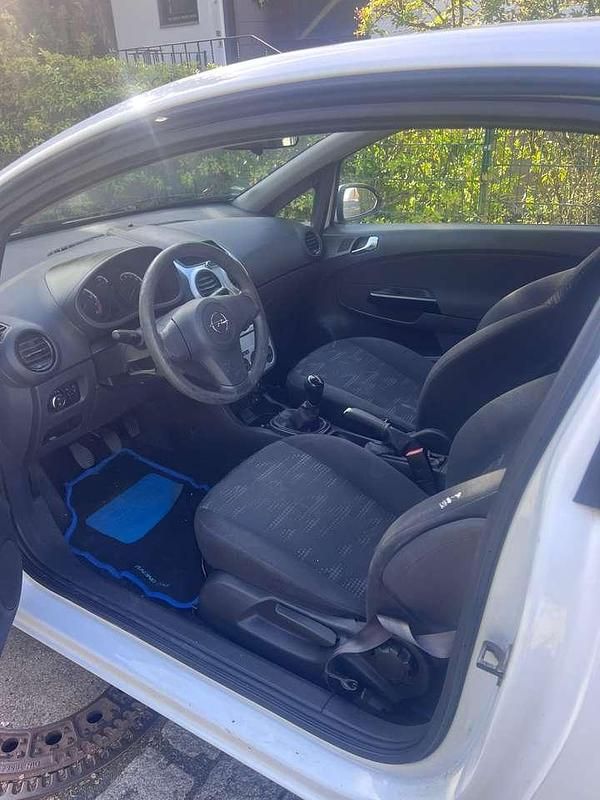 Gebraucht Opel Corsa Energy 101 PS (74 kW) 2014 Weiß Kleinwagen